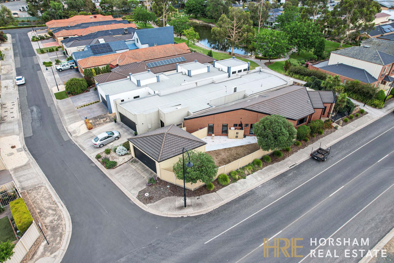 1 Rushbrook Close, Horsham