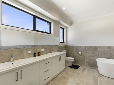 23 YOUNG STREET, Nagambie