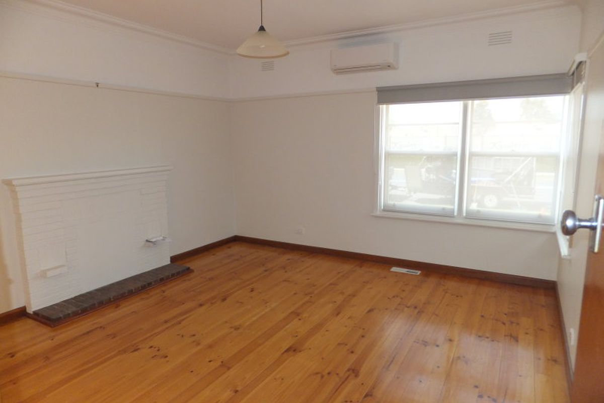 8 Saunders Street, Kyabram