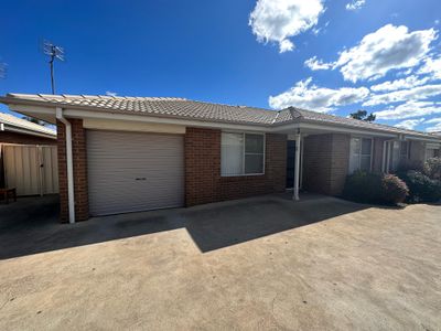 2 / 18 Edwin Street, Dubbo