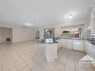 82 Brindalee Way, Hillside