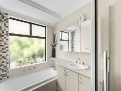 27 Kingsland Loop, Canning Vale