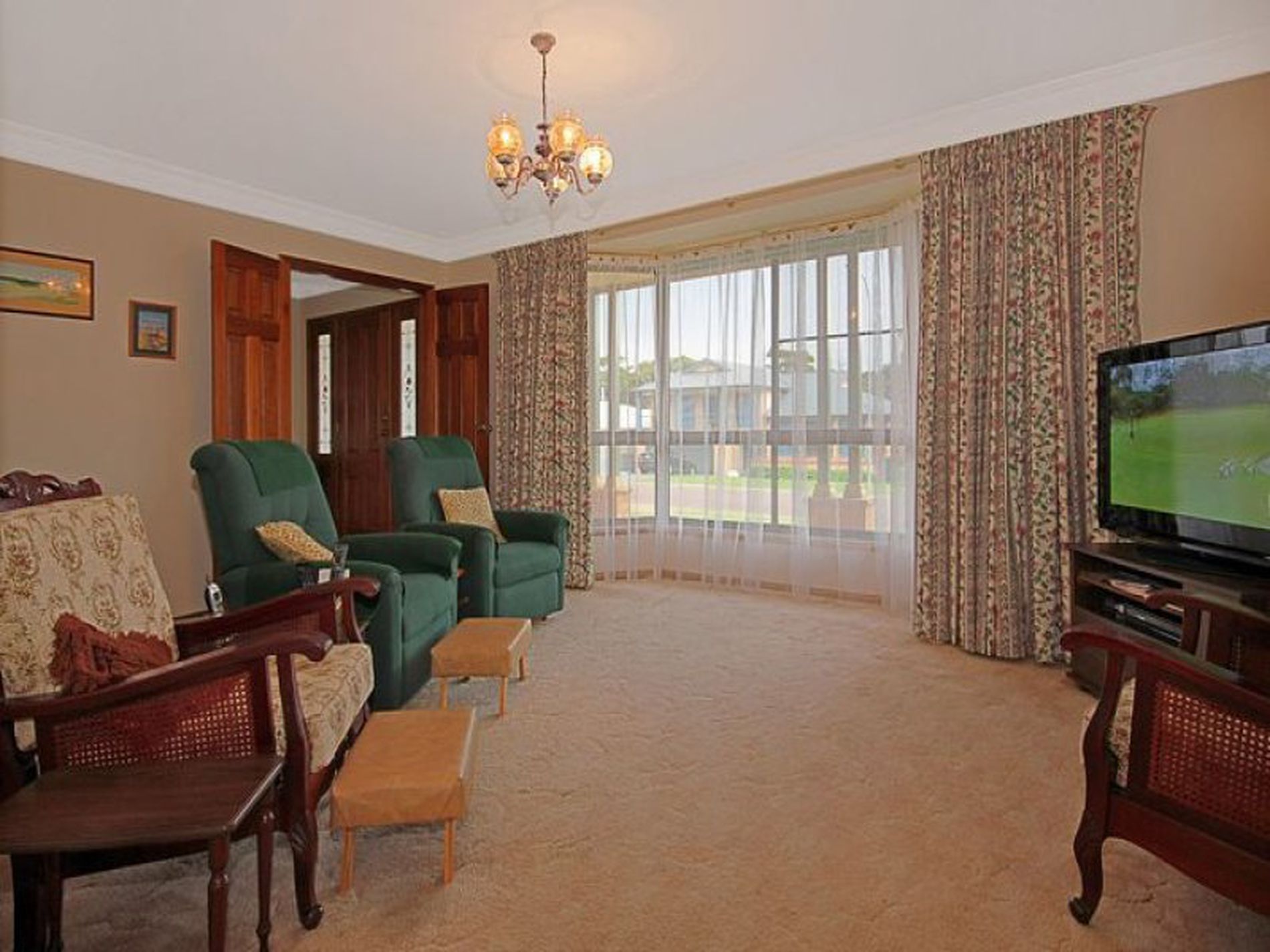 3 Bonnie Troon Close, Dolphin Point