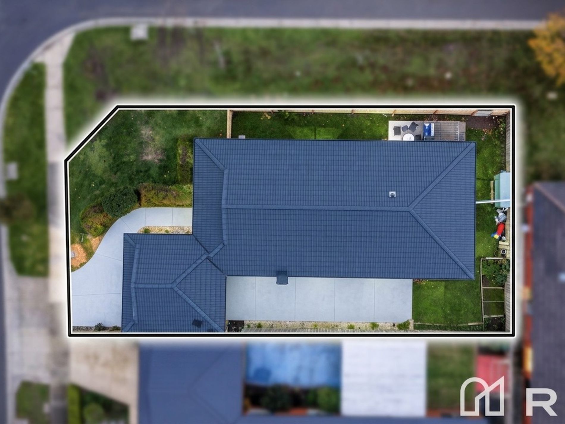 17 Gowrie Place, Cranbourne West
