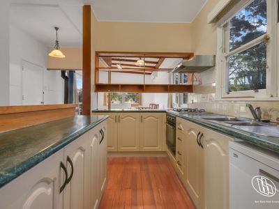 5 Field Street, Narooma