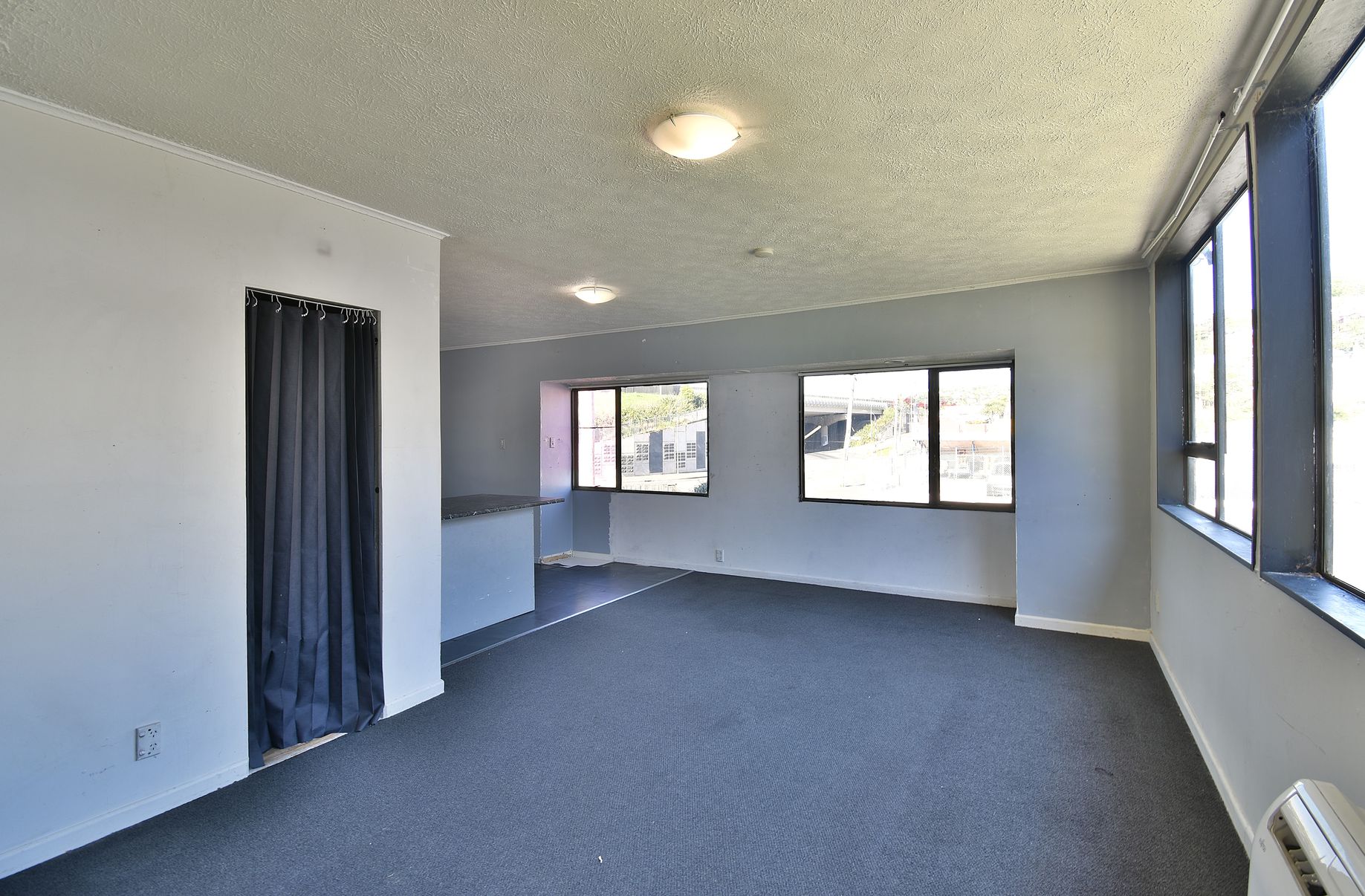 96 South Road, The Glen