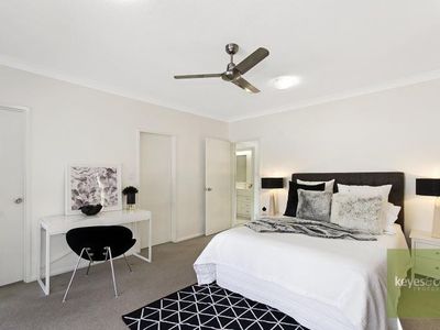 2 / 8 Paxton Street, North Ward
