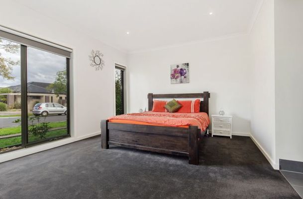 18 Glengarry Place, Craigieburn