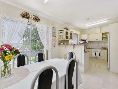 11 Hutchesson Street, Millicent