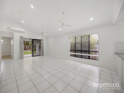 227 Freshwater Drive, Douglas