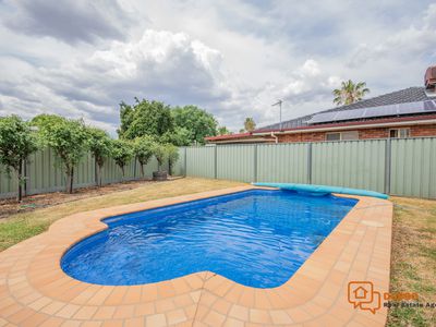 20 St Albans Way, Dubbo