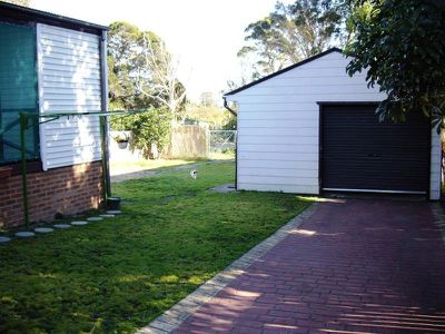 71 Lake Entrance  Rd, Oak Flats