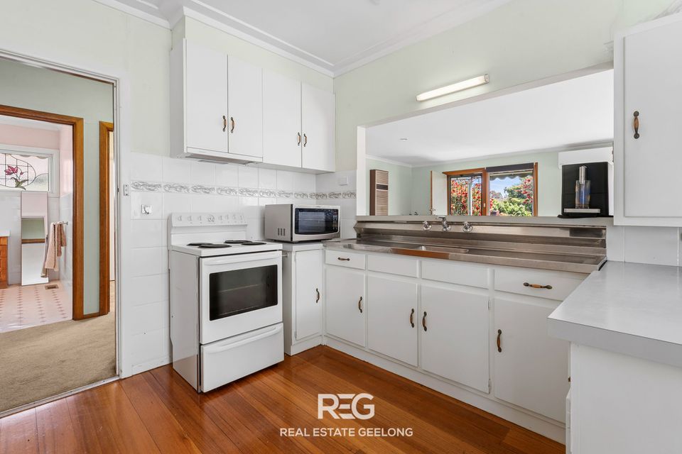 58 Summit Avenue, Belmont