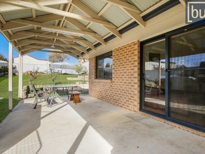 7 Winnell Ct, Thurgoona
