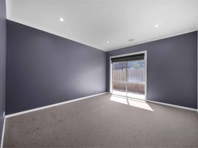 27 Rosewater Street, Manor Lakes