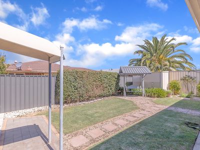 4 Kooyonga Grove, West Lakes