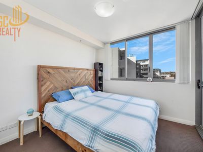 3809 / 15 Charles Street, Canterbury