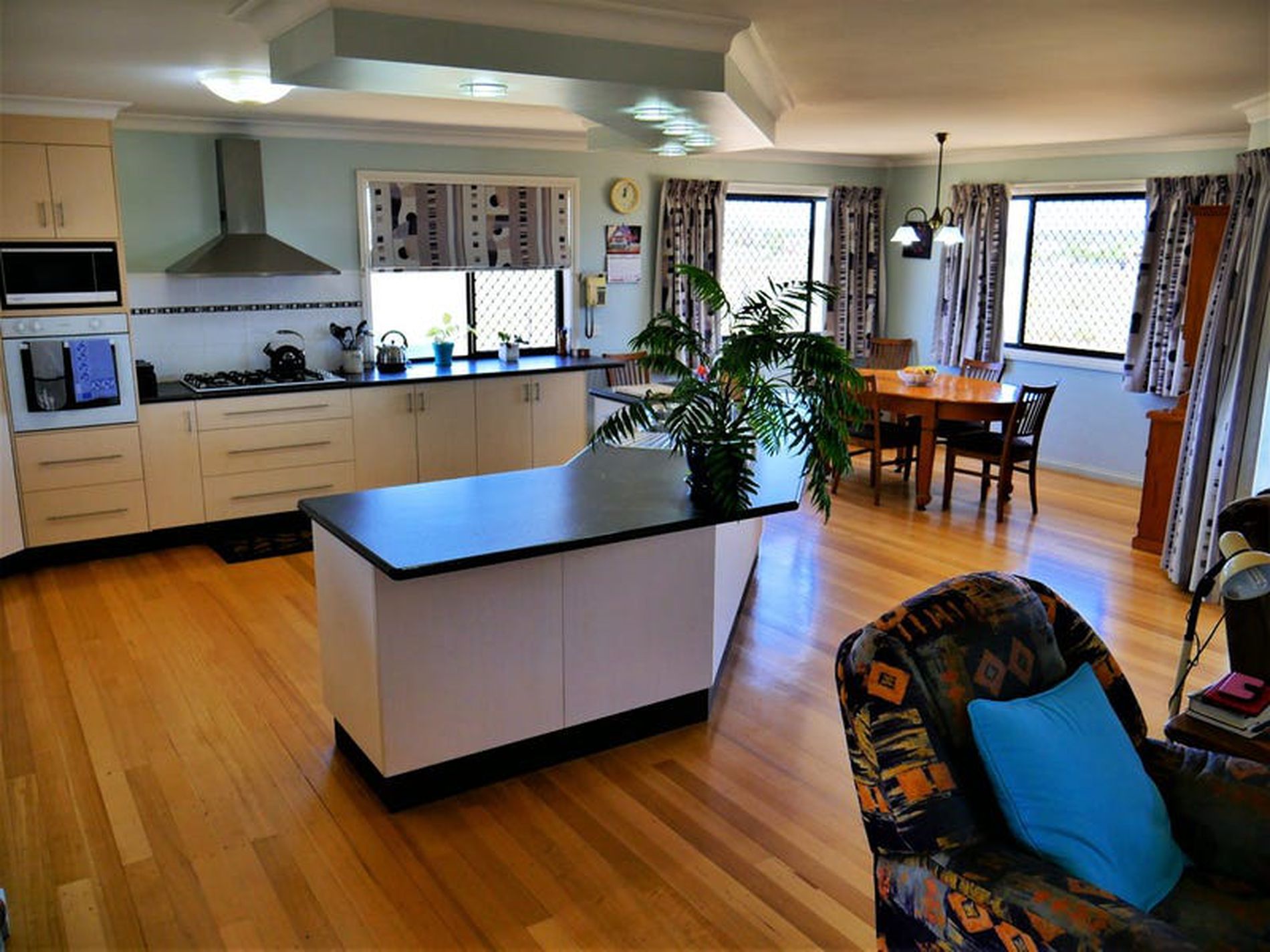 17-23 Logan Street, Kingaroy