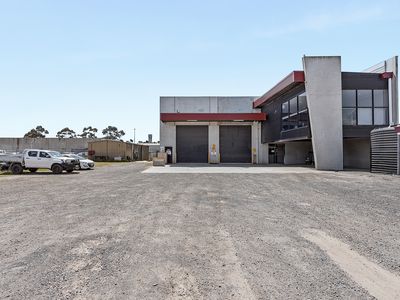 12-14 Tullidge Street, Melton