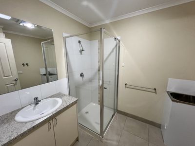 190A Cox Road, Lovely Banks