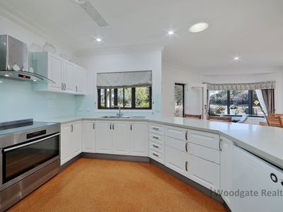 2 Acacia Street, Woodgate