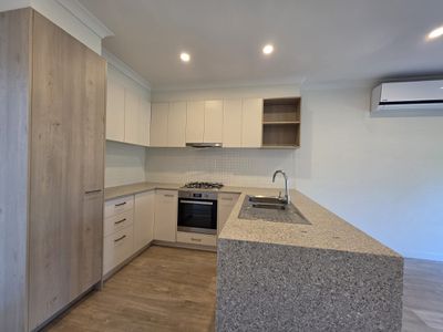 17 / 47 Waterhaven Boulevard, Point Cook