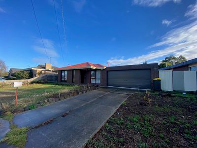 2 Madison Drive, Hoppers Crossing