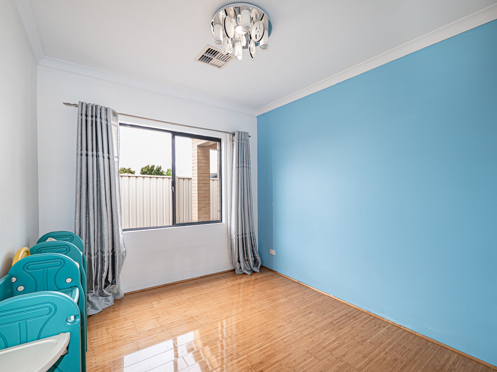 2 Jesmond Lane, Success