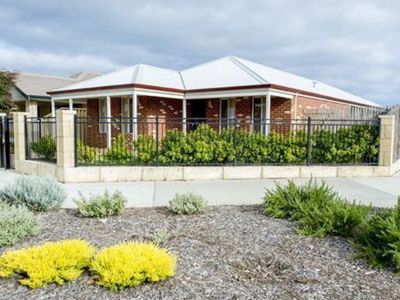 33 FERNDALE AVENUE, Dalyellup