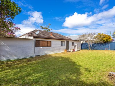 1 Short Street, Forster