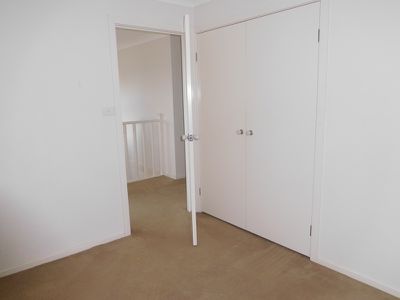 3 Hollyoake Circuit, Bardia