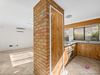 18 Elm Close, Camillo