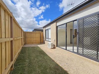 5 Riveting Road, Wyndham Vale