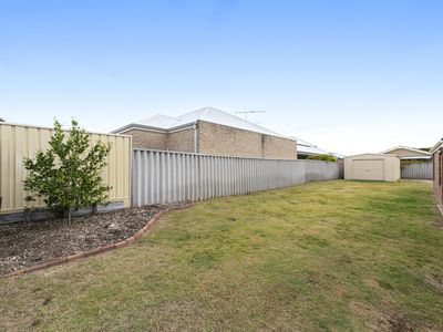 16 Charente Close, Port Kennedy