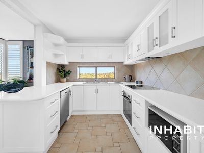 10W / 16 Kings Park Avenue, Crawley