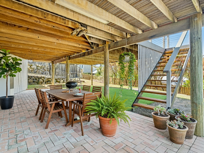 25 Corai Cl, Pacific Pines
