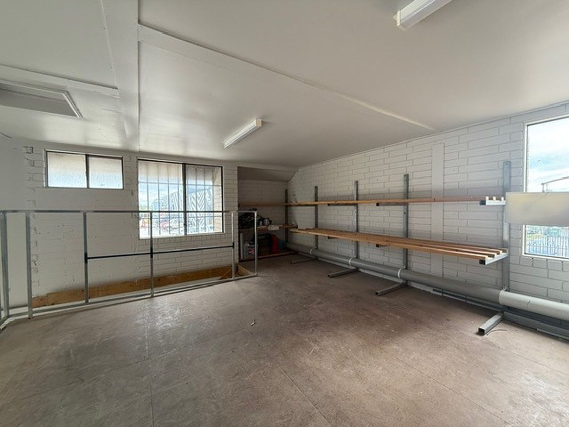 2 / 12 Techno Park Drive, Williamstown