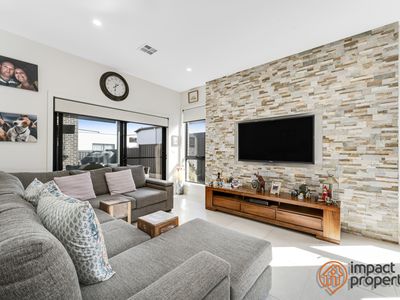 14 Dorney Rise, Taylor