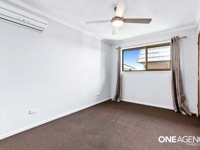 6 / 6 Dayman Street, Urangan
