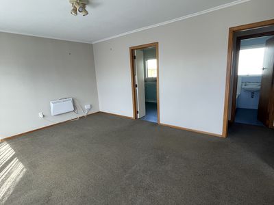 3/497 Beach Road, Murrays Bay