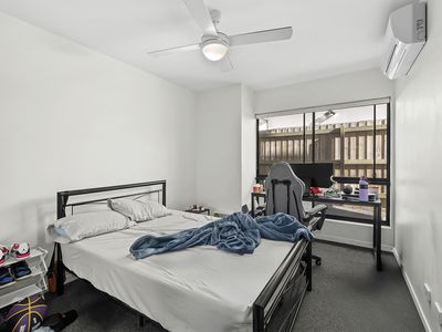 1 / 8 Wakefield Street, Alderley