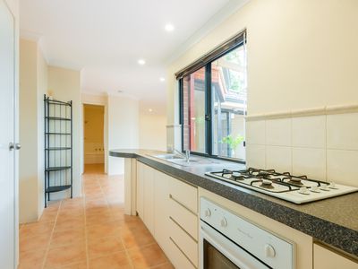 18 Easton Lane, Doubleview
