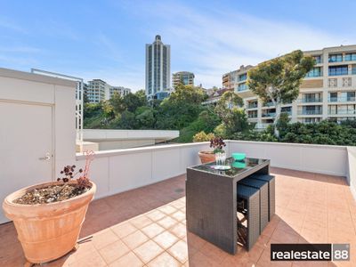 22 / 128 Mounts Bay Road, Perth