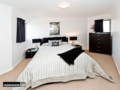 7  /  990 Wellington Street, West Perth