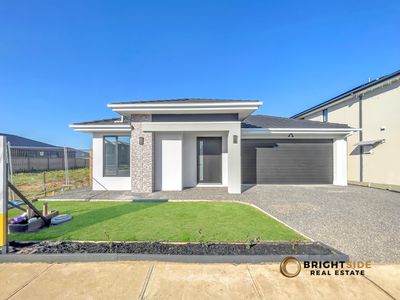 11 Gippsland Avenue, Clyde North