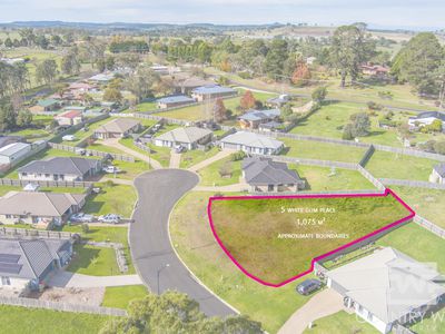 5 White Gum Place, Guyra