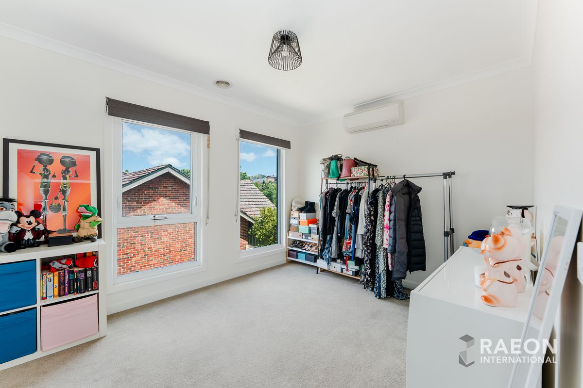 77 Mountain View Road, Balwyn North