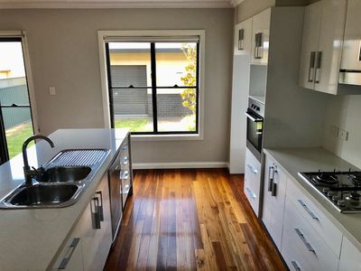 13 Boulevard Place, Hillvue