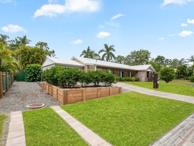 10 Prestwick Court, Tewantin