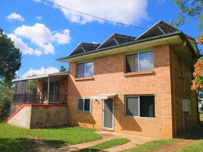 76 Walter Road, Kingaroy